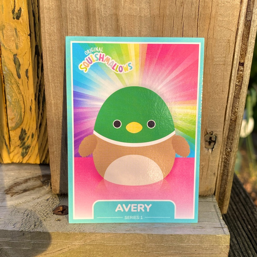 Squishmallows Trading Card Avery Series 1